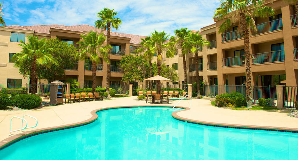 庭院棕榈沙漠酒店 棕榈荒漠 外观 照片
